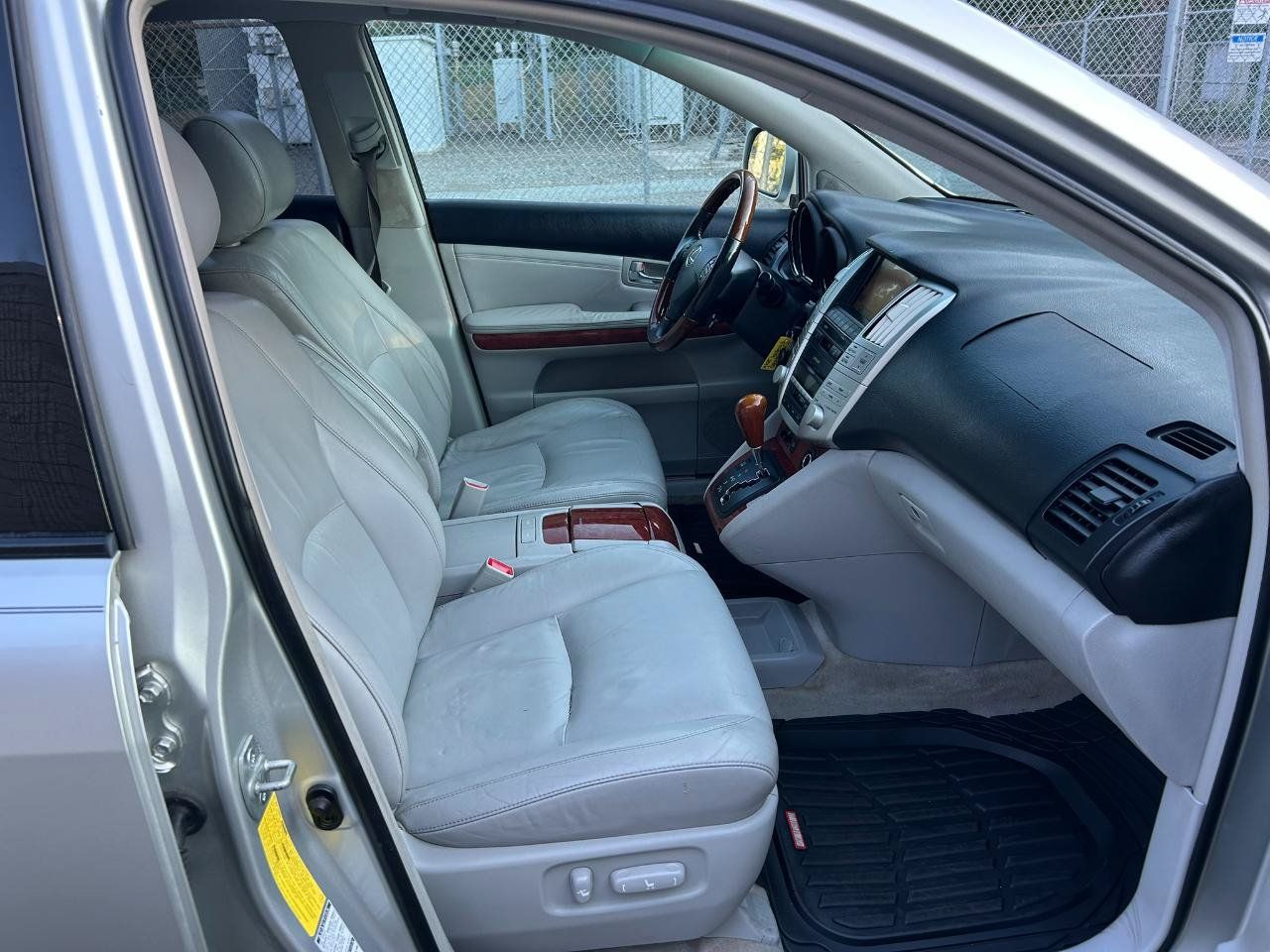 Used 2005 Lexus RX 330 AWD w/ Premium Plus Pkg image 19