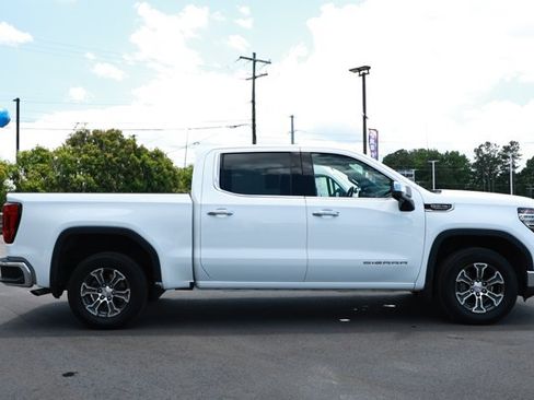 Used 2025 GMC Sierra 1500 SLT RWD image 4