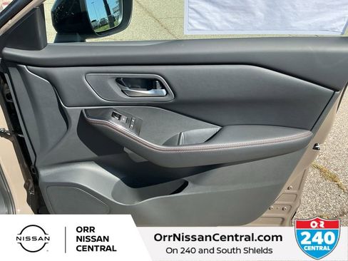 New 2026 Nissan Rogue SV AWD/4WD image 10