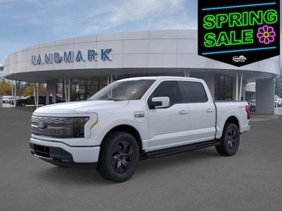 New 2025 Ford F150 Lightning Lariat w/ Max Trailer Tow Package
