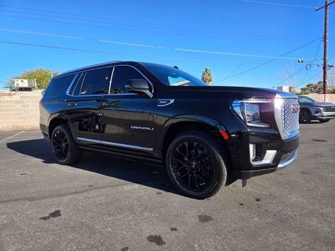 Used 2023 GMC Yukon Denali w/ Denali Reserve Package image 1