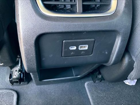 Used 2022 Chevrolet Blazer LT FWD image 30