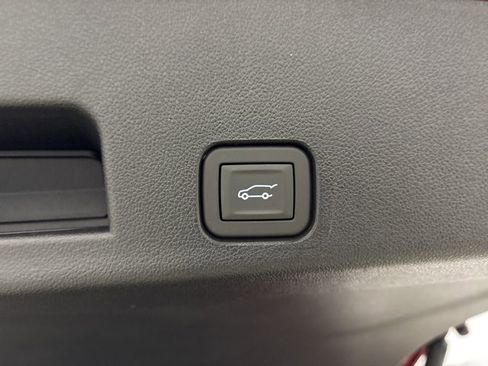 New 2026 Chevrolet Traverse RS w/ LPO, Floor Liner Package image 34