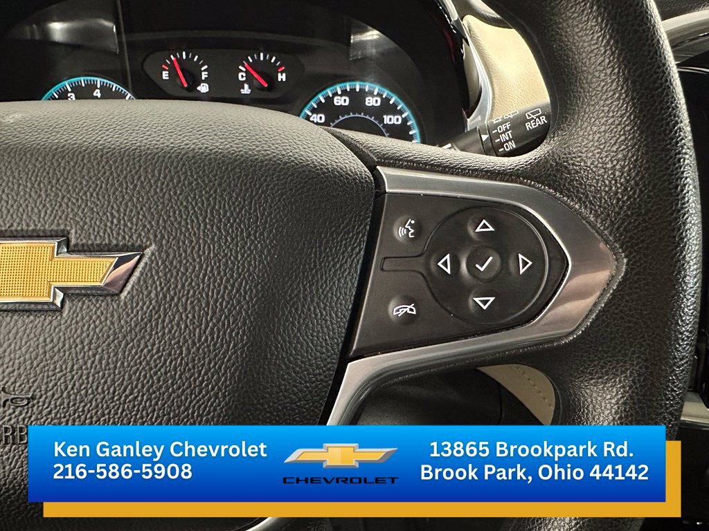 Used 2023 Chevrolet Traverse LS FWD image 15