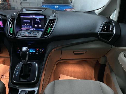 Used 2013 Ford C-MAX SE image 18