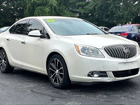 Used 2016 Buick Verano Leather w/ Driver Confidence Package FWD image 2