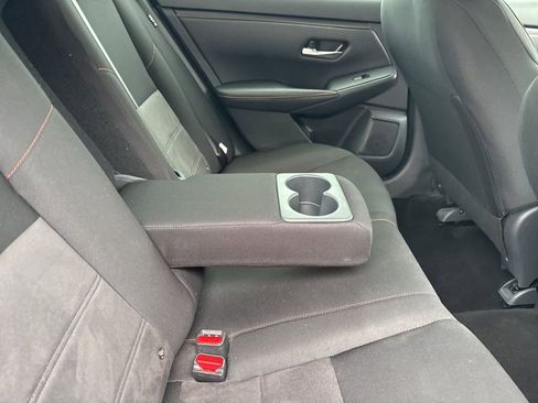 Used 2025 Nissan Sentra SR image 18