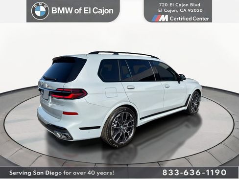 New 2026 BMW X7 M60i image 5