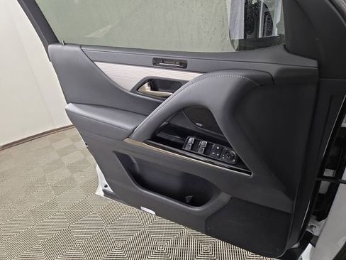 Used 2025 Lexus LX 600 F Sport w/ Accessory Package (2T) image 30