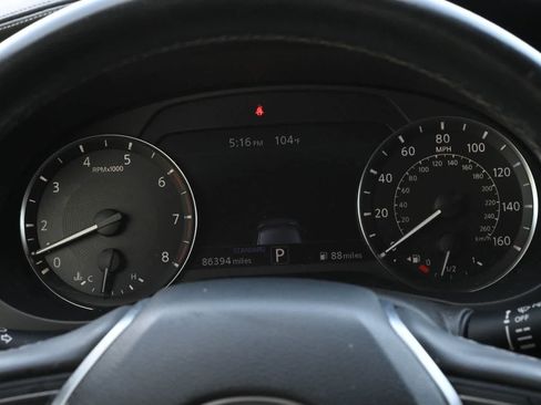 Used 2021 INFINITI QX50 Luxe AWD/4WD image 12