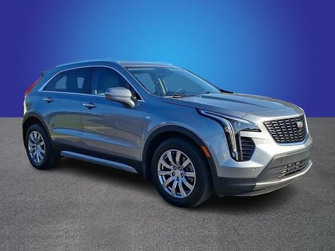 Used 2023 Cadillac XT4 Premium Luxury w/ Technology Package FWD image 2