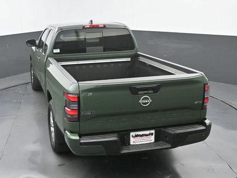 Used 2024 Nissan Frontier SV w/ SV Convenience Package RWD image 30