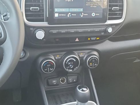 New 2026 Hyundai Venue SEL image 18