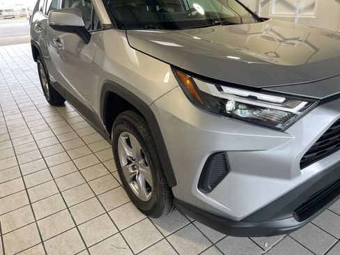 Used 2025 Toyota RAV4 XLE FWD image 21