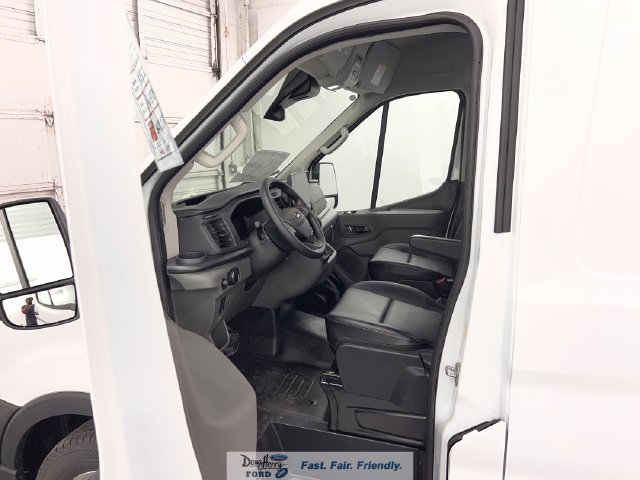 New 2026 Ford Transit 250 148 Medium Roof w/ Load Area Protection Package RWD image 32