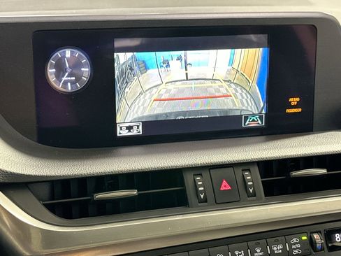Used 2019 Lexus ES 350 Luxury image 25
