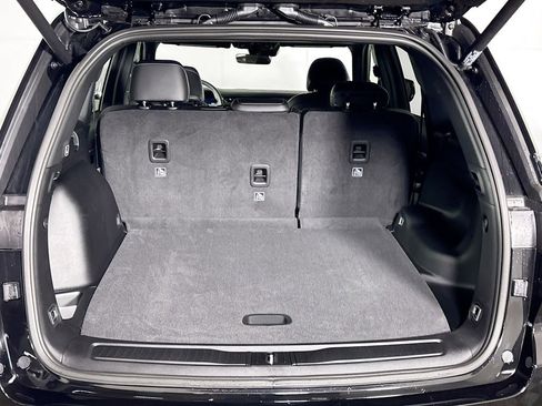 New 2026 Jeep Grand Cherokee Laredo image 22