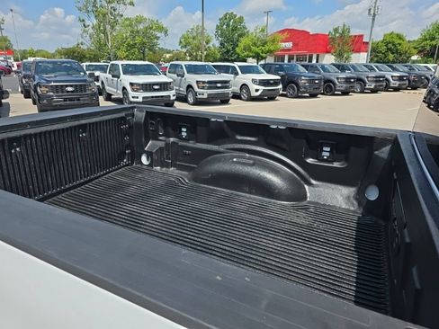 Certified 2026 Ford F250 XLT AWD/4WD image 3