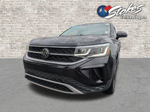 Certified 2024 Volkswagen Taos SEL AWD/4WD image 8
