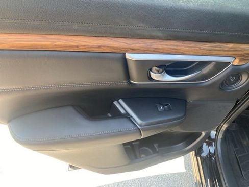 Used 2022 Honda CR-V Touring image 12