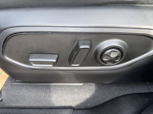 Used 2024 Jeep Grand Cherokee Laredo X w/ Trailer Tow Package image 17