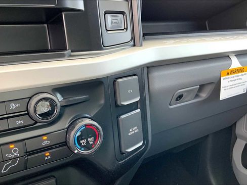 New 2026 Ford F250 XLT w/ FX4 Off-Road Package AWD/4WD image 17