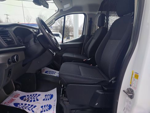 Used 2023 Ford Transit 250 Low Roof AWD w/ Exterior Upgrade Package image 11