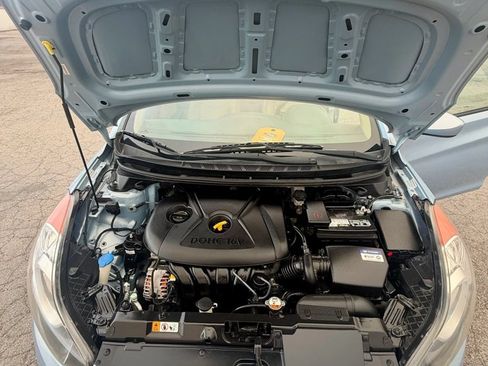 Used 2013 Hyundai Elantra GLS w/ Preferred Pkg FWD image 29