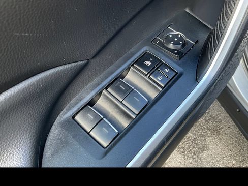 Used 2024 Toyota RAV4 XLE FWD image 25