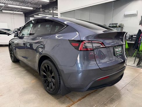 Used 2023 Tesla Model Y Long Range AWD/4WD image 6