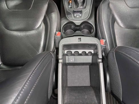 Used 2021 Jeep Cherokee Latitude Lux w/ Comfort/Convenience Group image 20