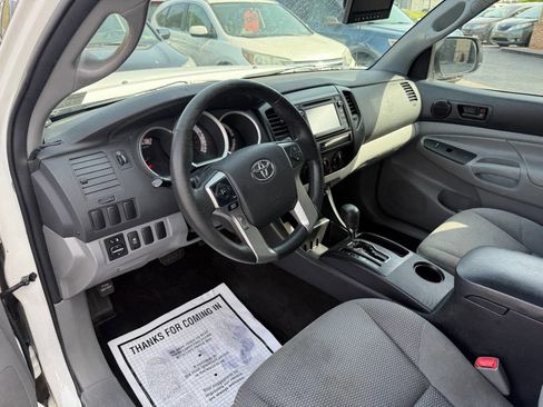 Used 2015 Toyota Tacoma 2WD Access Cab w/ Convenience Package image 10