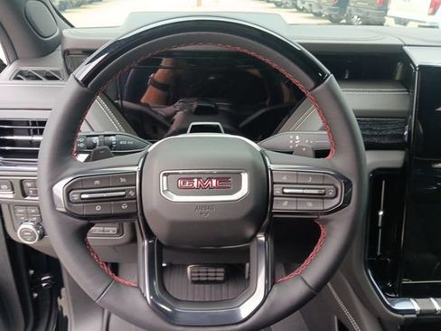 New 2026 GMC Yukon AT4 Ultimate w/ LPO, Floor Liner Package AWD/4WD image 10