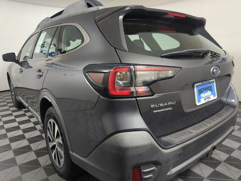 Used 2020 Subaru Outback AWD/4WD image 2