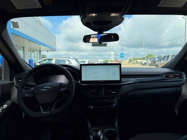Used 2025 Ford Escape ST-Line w/ Equipment Group 301A FWD image 17