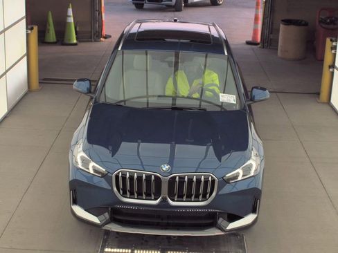 Used 2025 BMW X1 xDrive28i image 2