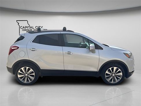 Used 2018 Buick Encore Preferred image 6