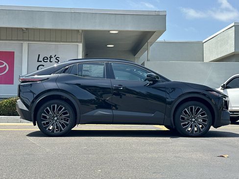 New 2026 Toyota C-HR AWD/4WD image 6