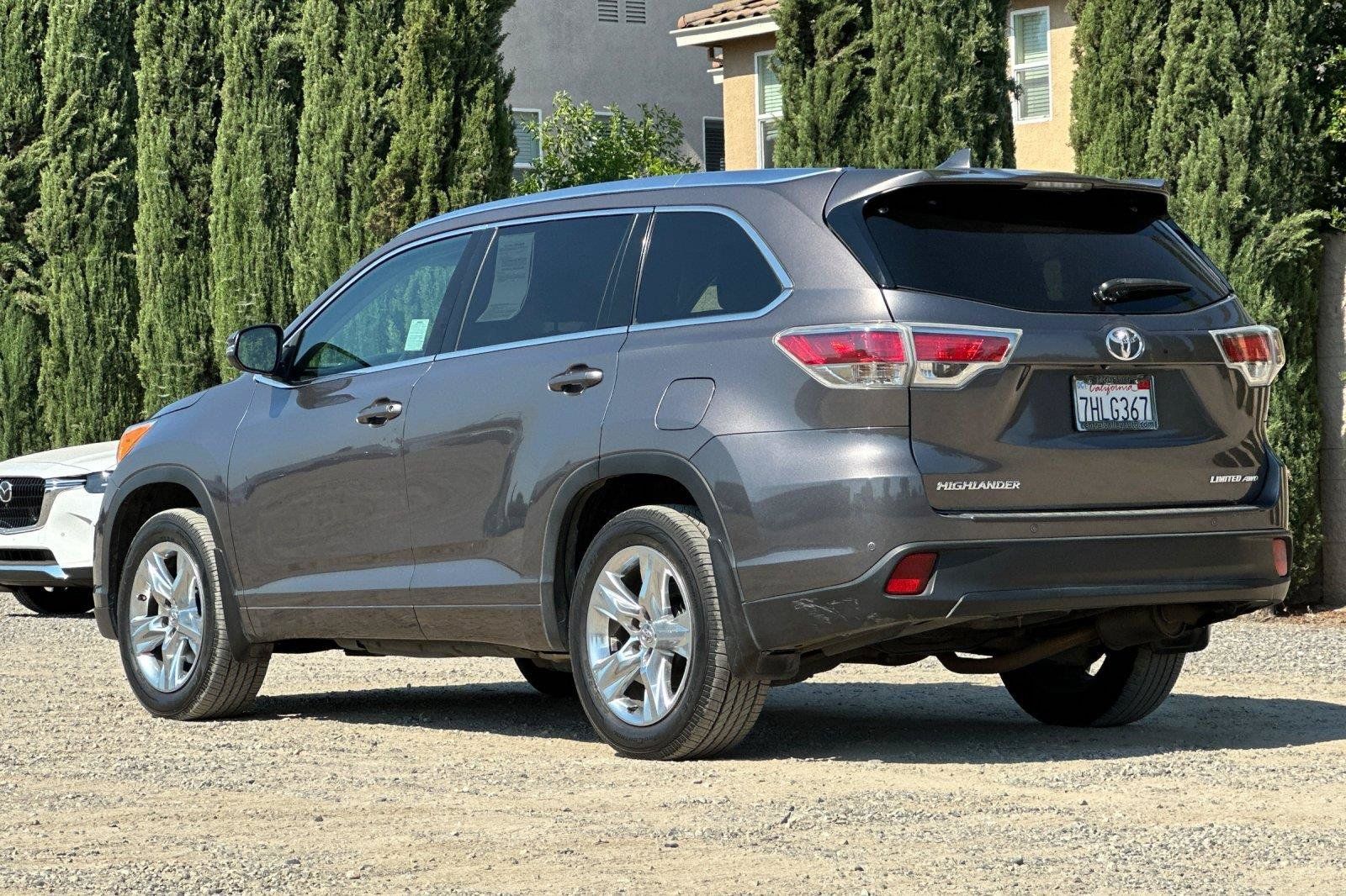 Used 2015 Toyota Highlander Limited AWD/4WD image 5