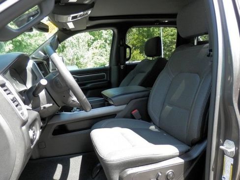 Used 2020 RAM 1500 Big Horn AWD/4WD image 18