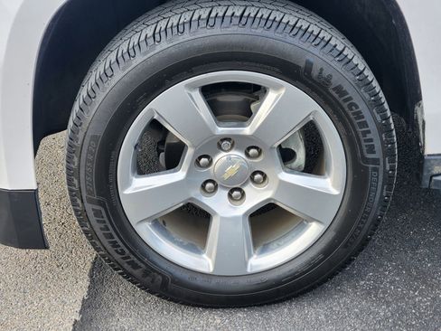 Used 2019 Chevrolet Tahoe LT image 30