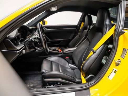Used 2020 Porsche 911 Carrera S RWD image 5