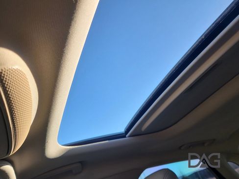 Used 2017 Lincoln MKZ Select w/ Select Plus Package image 33