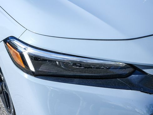 Used 2023 Honda Civic Sport image 16