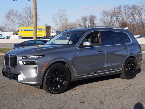 Used 2025 BMW X7 xDrive40i w/ Premium Package AWD/4WD image 13