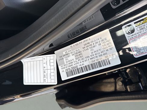 Used 2025 MAZDA CX-5 AWD 2.5 S w/ Preferred Package image 39