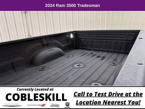 Used 2024 RAM 3500 Tradesman w/ Chrome Appearance Group AWD/4WD image 13