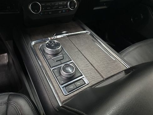 Used 2020 Ford Expedition Limited w/ Special Edition Package image 42
