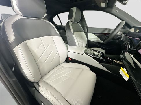 New 2026 BMW i5 eDrive40 w/ M Sport Package RWD image 55