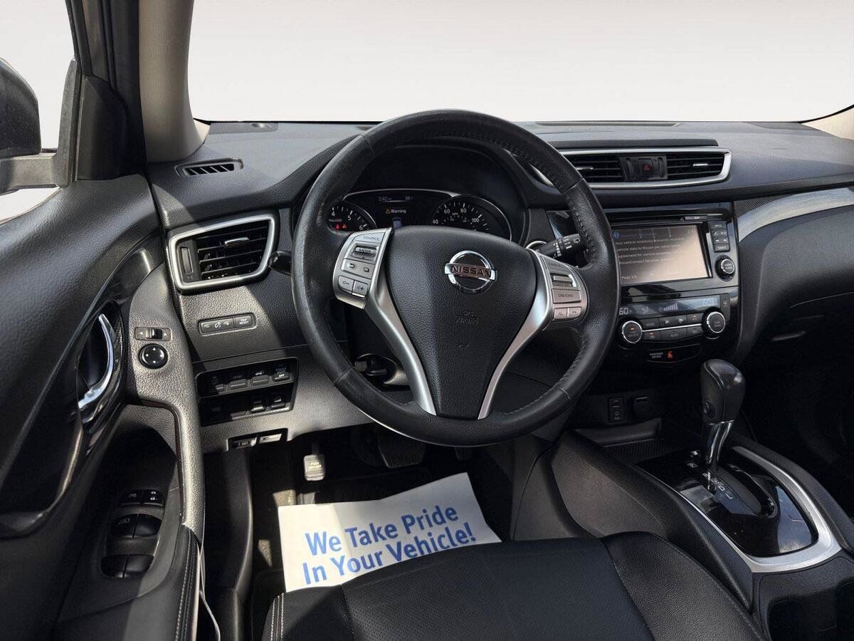 Used 2016 Nissan Rogue SL AWD/4WD image 12